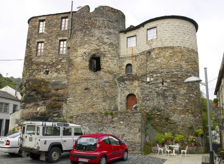 Castelo de Navia, Spain